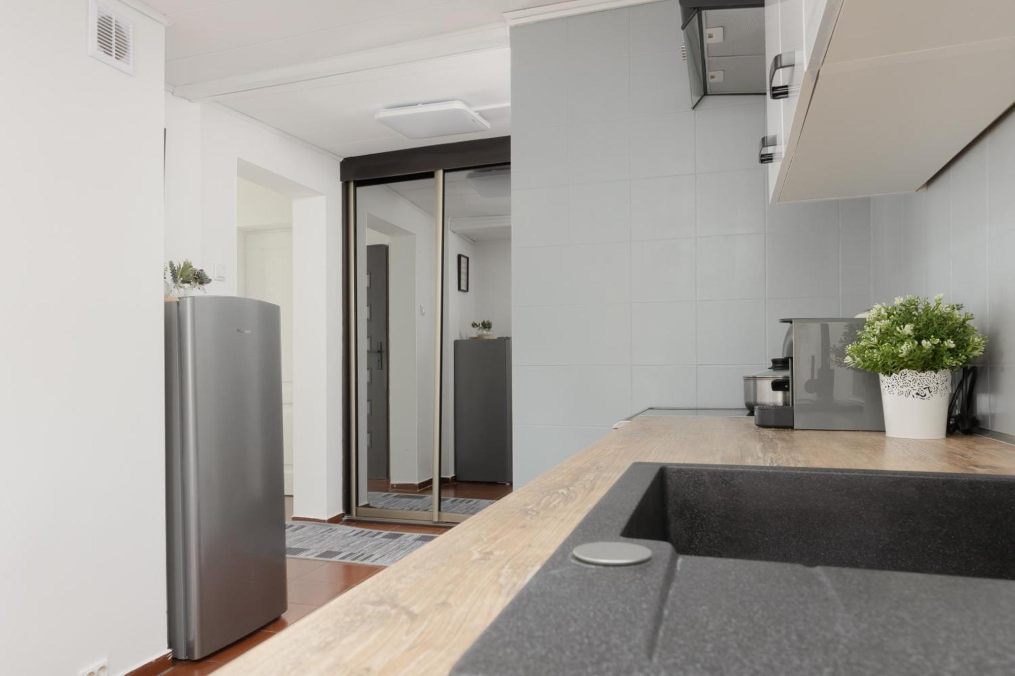 Metro Plac Wilsona Mickiewicza By Renters Butas *
