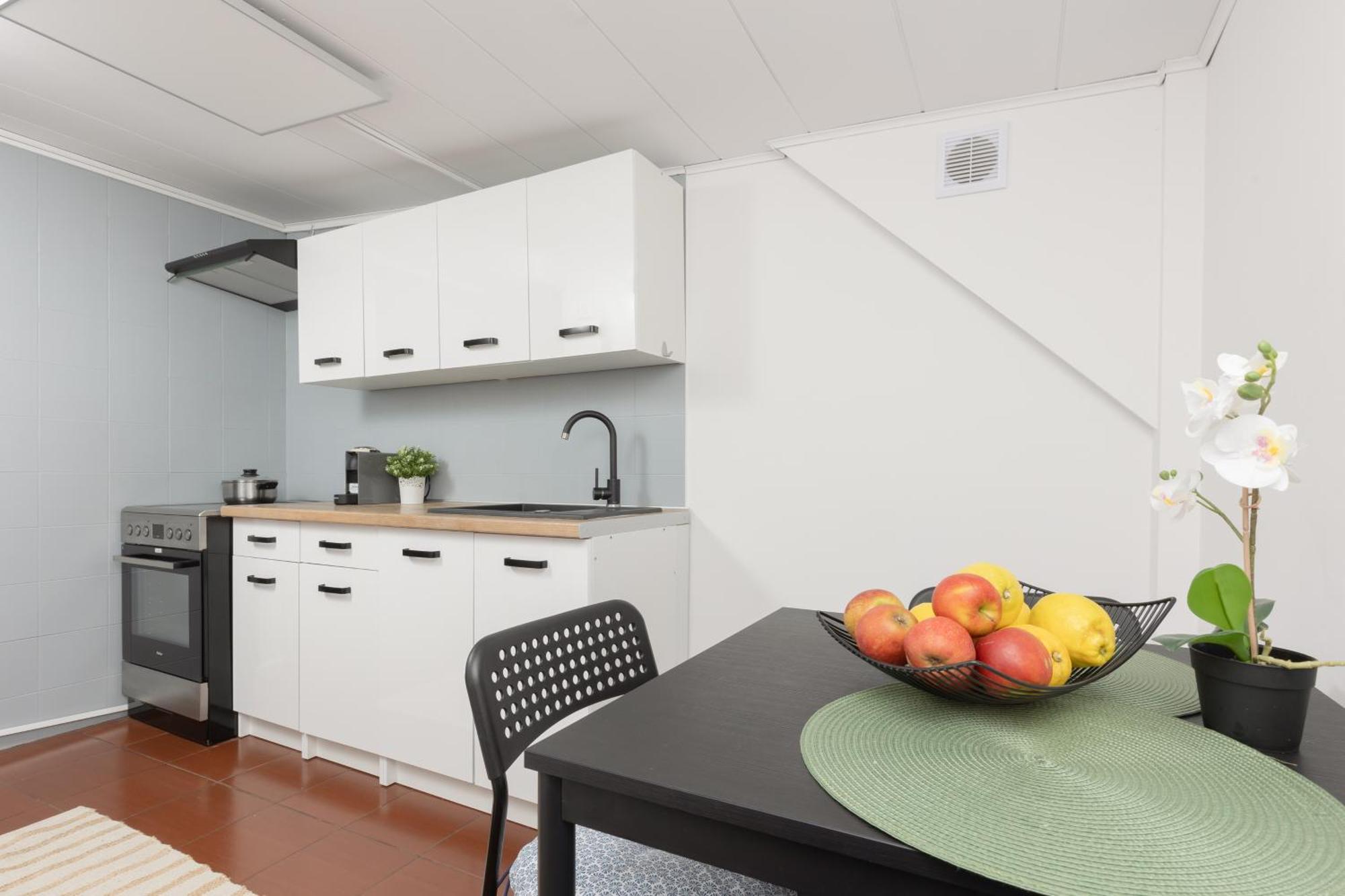 Butas Metro Plac Wilsona Mickiewicza By Renters Warsaw